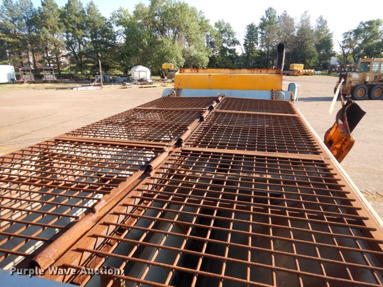 image for item DC8762 2005 Sterling L9500  dump truck