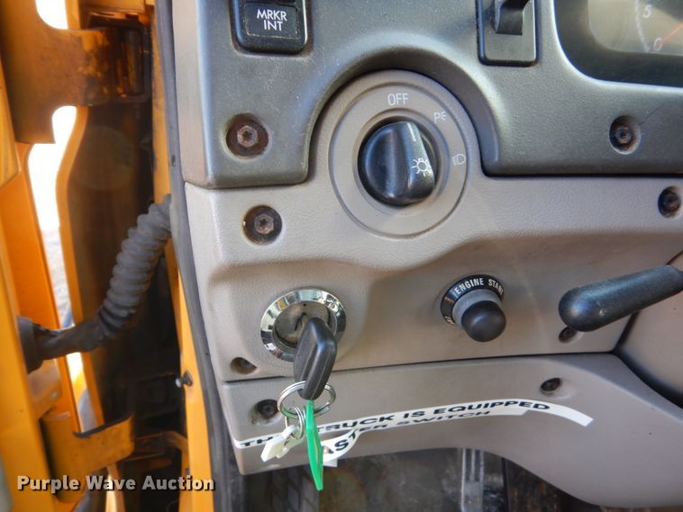 image for item DC8762 2005 Sterling L9500  dump truck