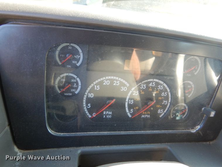 image for item DC8762 2005 Sterling L9500  dump truck