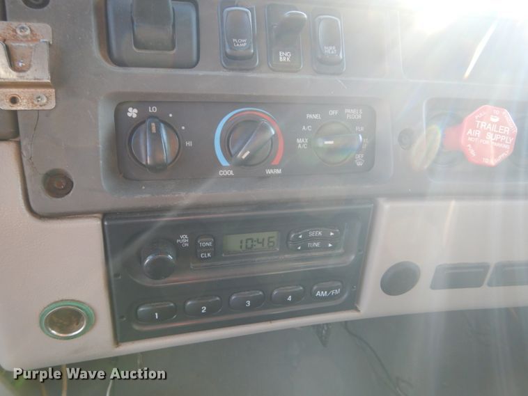 image for item DC8762 2005 Sterling L9500  dump truck