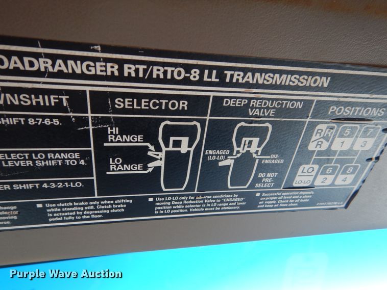 image for item DC8762 2005 Sterling L9500  dump truck