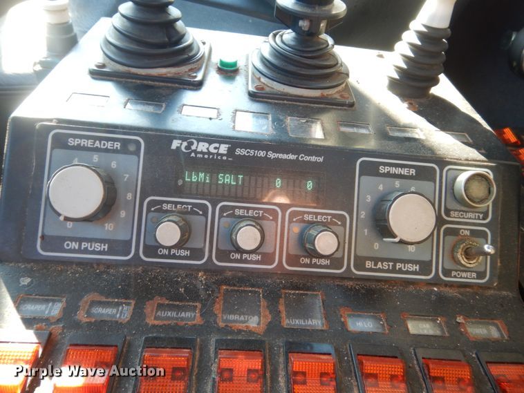 image for item DC8762 2005 Sterling L9500  dump truck