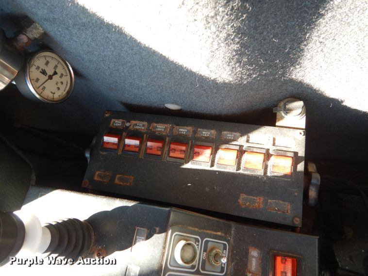 image for item DC8762 2005 Sterling L9500  dump truck