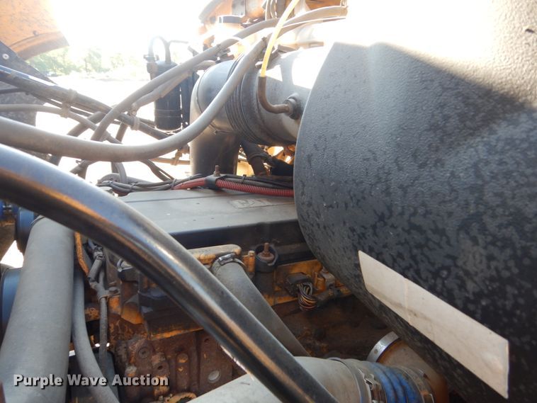 image for item DC8762 2005 Sterling L9500  dump truck