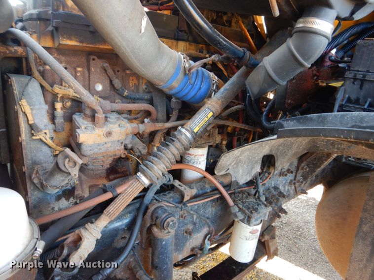 image for item DC8762 2005 Sterling L9500  dump truck