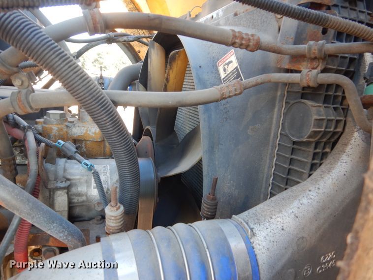 image for item DC8762 2005 Sterling L9500  dump truck