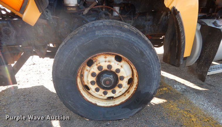 image for item DC8762 2005 Sterling L9500  dump truck