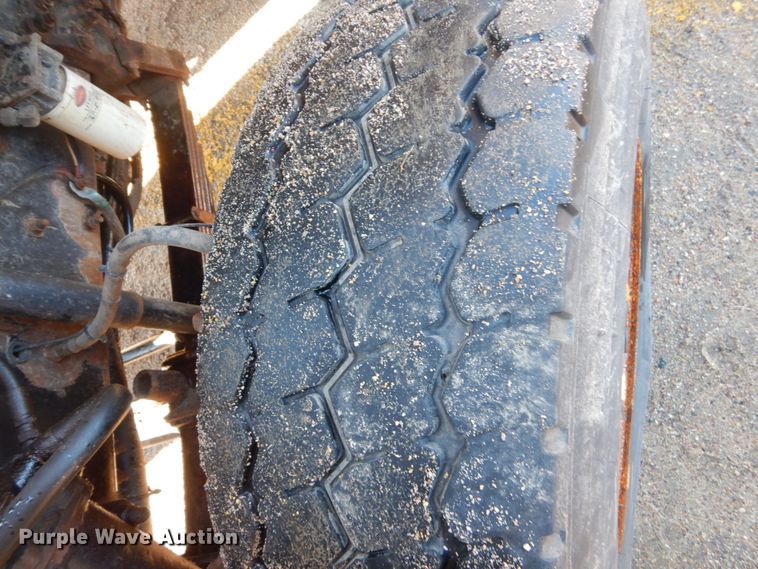 image for item DC8762 2005 Sterling L9500  dump truck