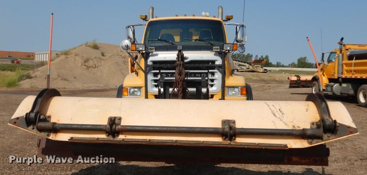 image for item DL6250 2005 Sterling LT9500  dump truck
