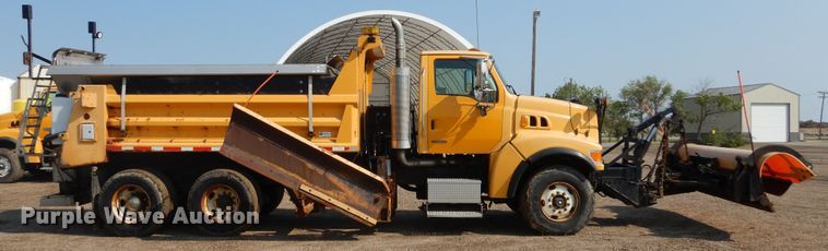 image for item DL6250 2005 Sterling LT9500  dump truck