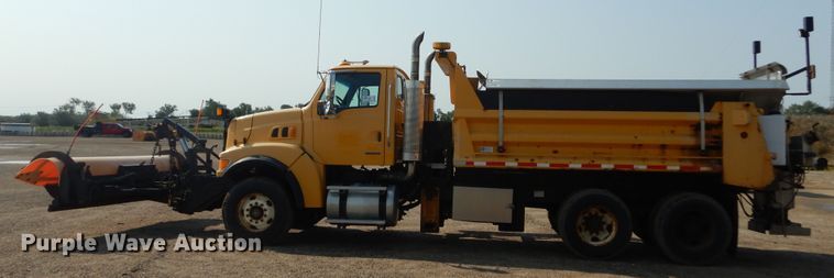 image for item DL6250 2005 Sterling LT9500  dump truck