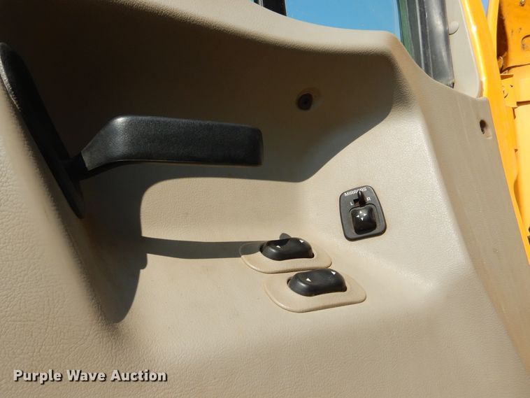 image for item DL6250 2005 Sterling LT9500  dump truck