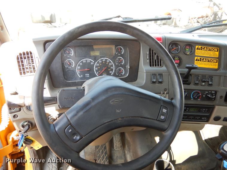 image for item DL6250 2005 Sterling LT9500  dump truck