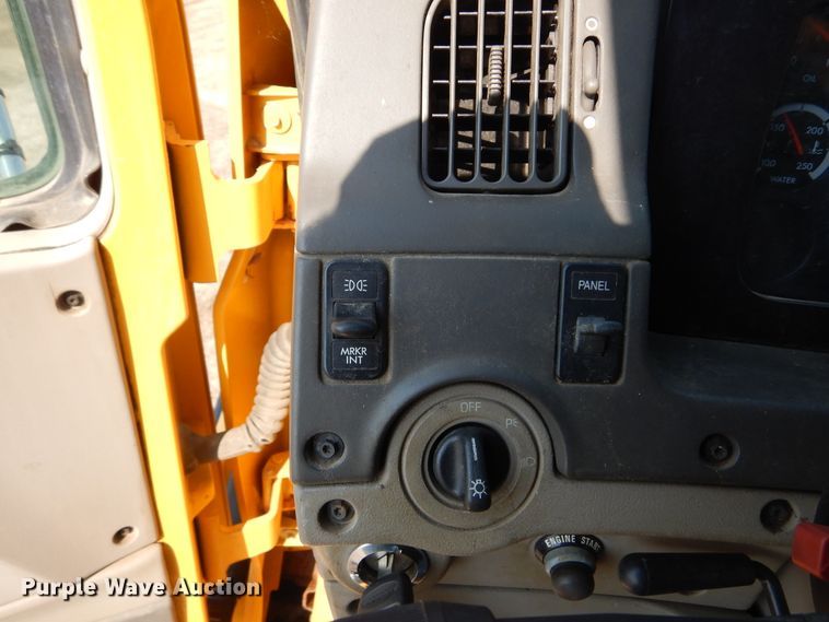 image for item DL6250 2005 Sterling LT9500  dump truck