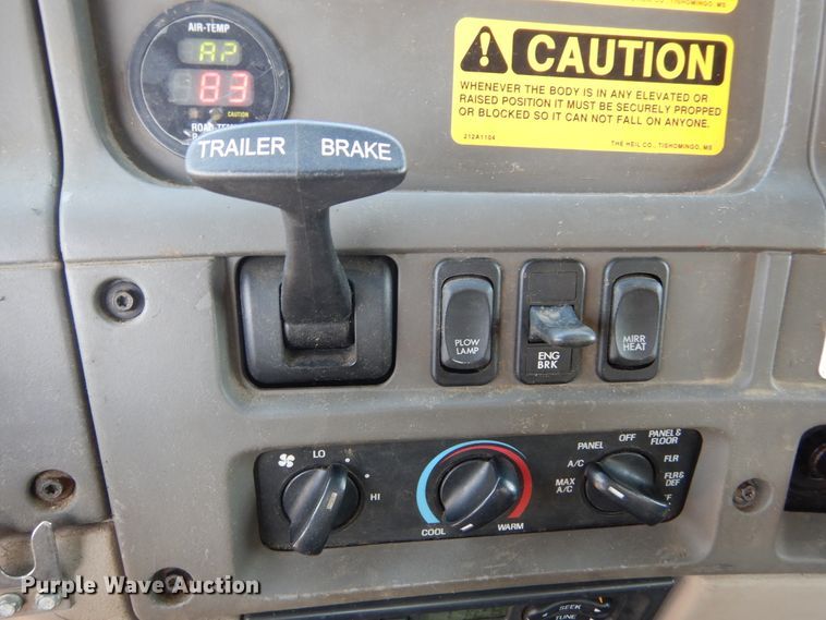 image for item DL6250 2005 Sterling LT9500  dump truck