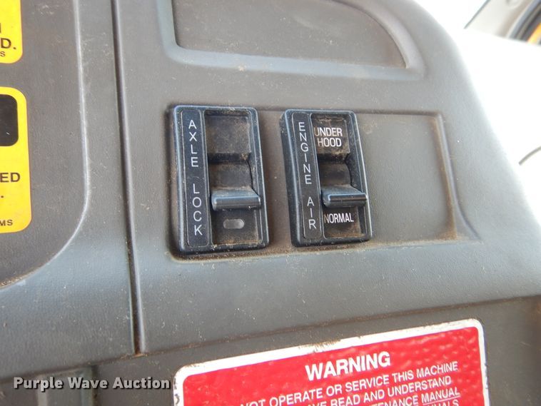 image for item DL6250 2005 Sterling LT9500  dump truck