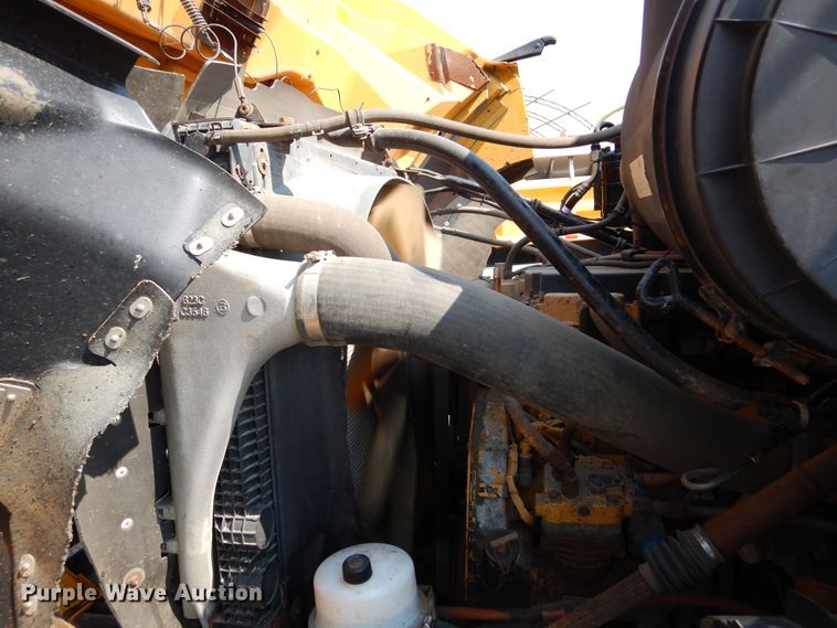 image for item DL6250 2005 Sterling LT9500  dump truck