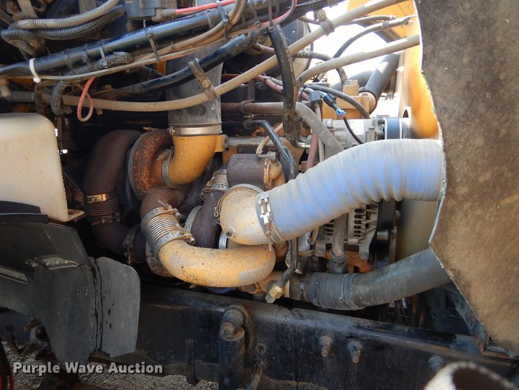 image for item DL6250 2005 Sterling LT9500  dump truck