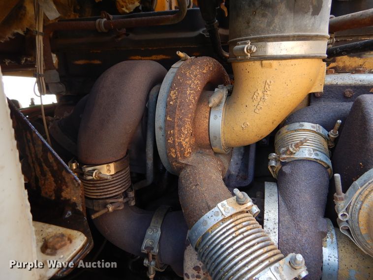 image for item DL6250 2005 Sterling LT9500  dump truck