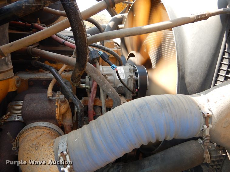 image for item DL6250 2005 Sterling LT9500  dump truck