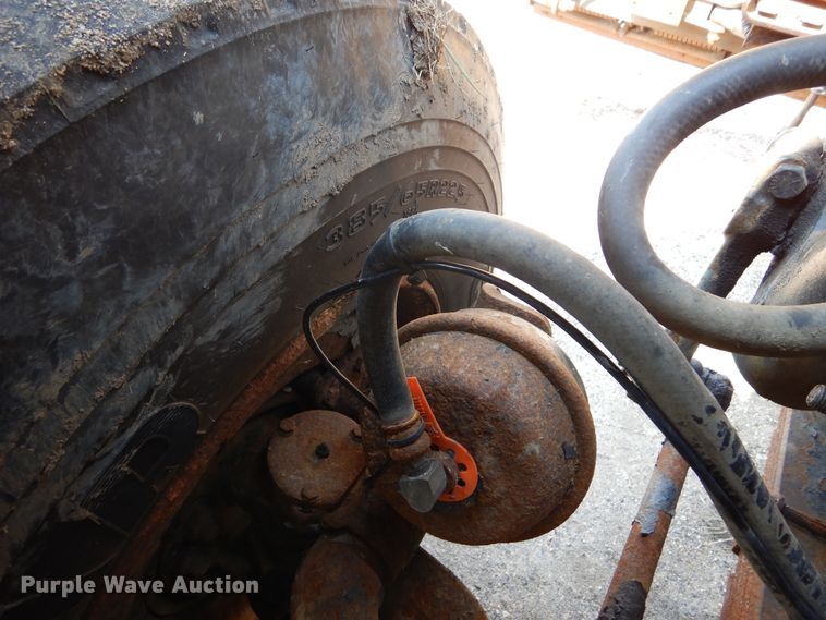 image for item DL6250 2005 Sterling LT9500  dump truck