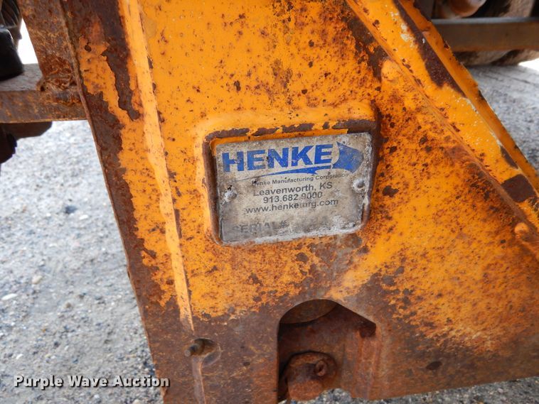 image for item DL6250 2005 Sterling LT9500  dump truck