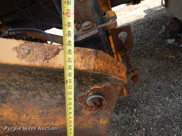 image for item DL6250 2005 Sterling LT9500  dump truck