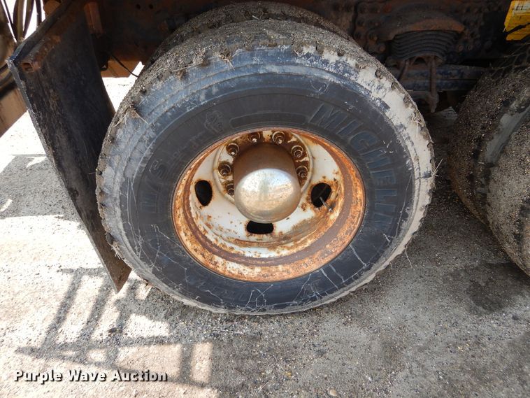 image for item DL6250 2005 Sterling LT9500  dump truck