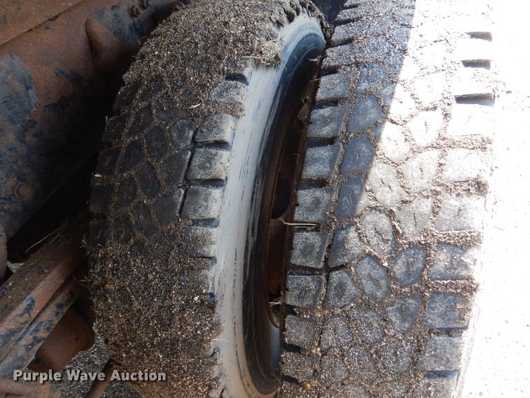 image for item DL6250 2005 Sterling LT9500  dump truck