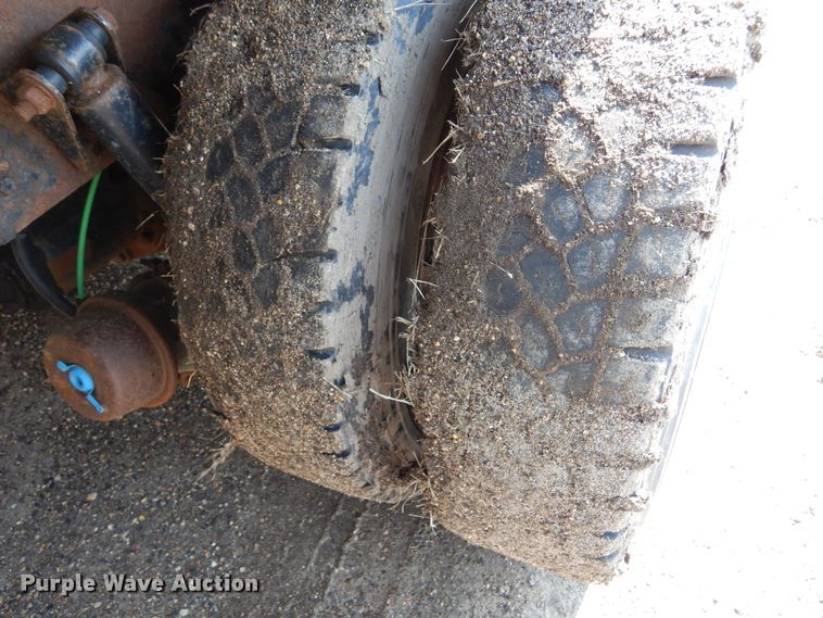 image for item DL6250 2005 Sterling LT9500  dump truck