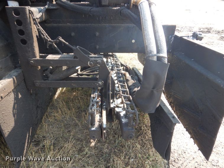 image for item DL6269 2012 International 7400  oil distributor truck