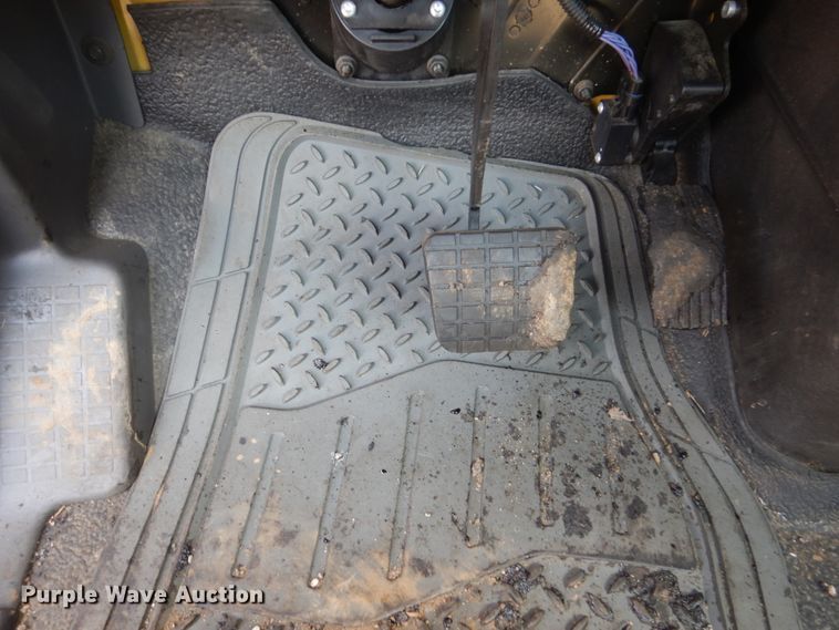 image for item DL6269 2012 International 7400  oil distributor truck