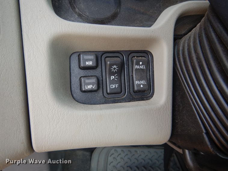 image for item DL6269 2012 International 7400  oil distributor truck