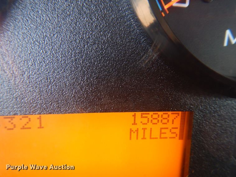 image for item DL6269 2012 International 7400  oil distributor truck