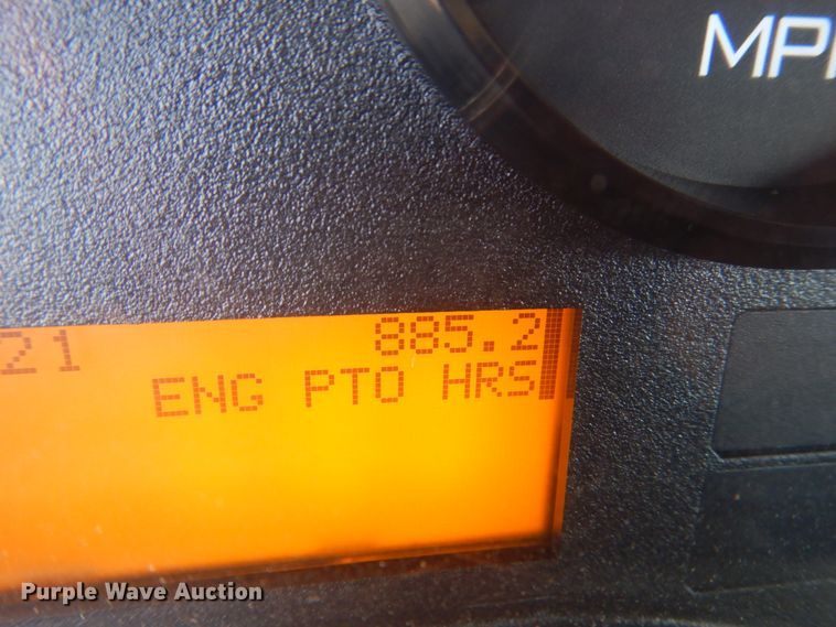 image for item DL6269 2012 International 7400  oil distributor truck