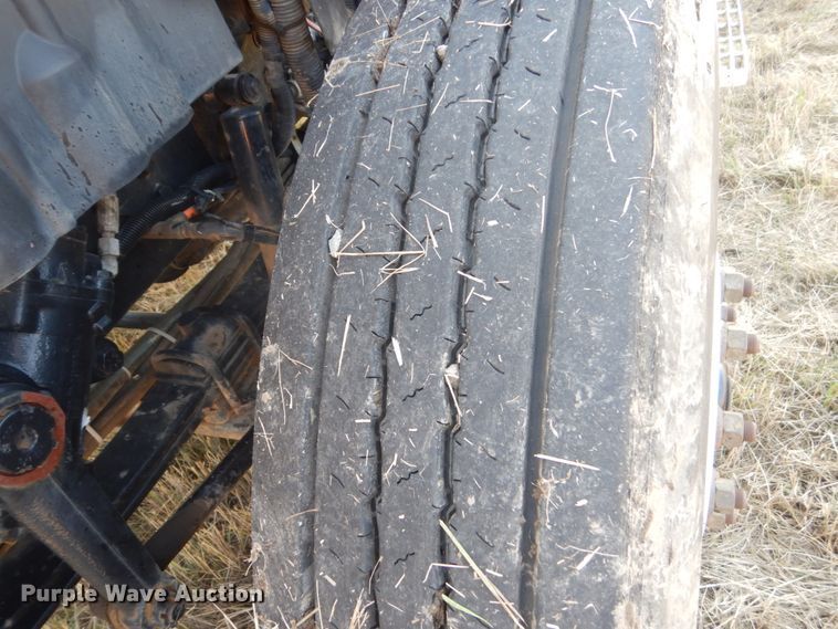 image for item DL6269 2012 International 7400  oil distributor truck