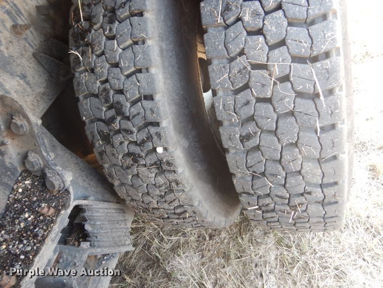 image for item DL6269 2012 International 7400  oil distributor truck