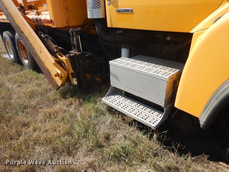 image for item DL6270 2005 Sterling LT9500  dump truck