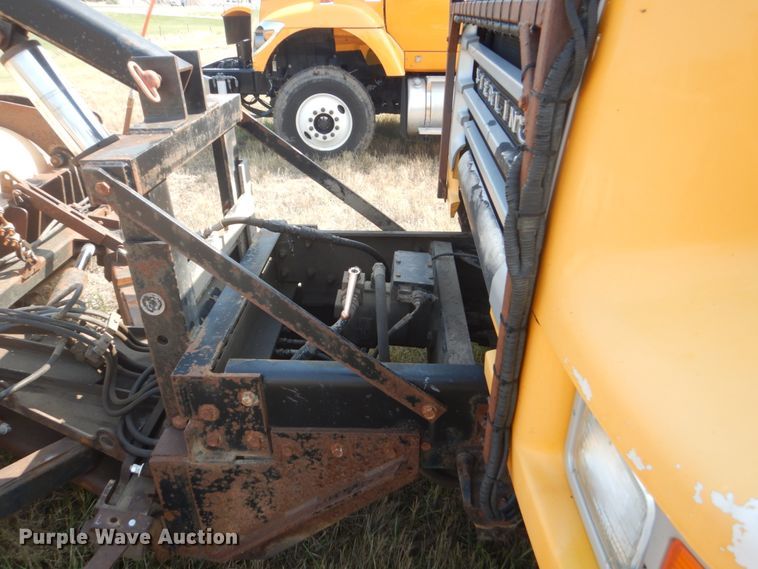 image for item DL6270 2005 Sterling LT9500  dump truck