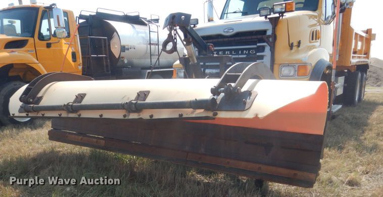 image for item DL6270 2005 Sterling LT9500  dump truck