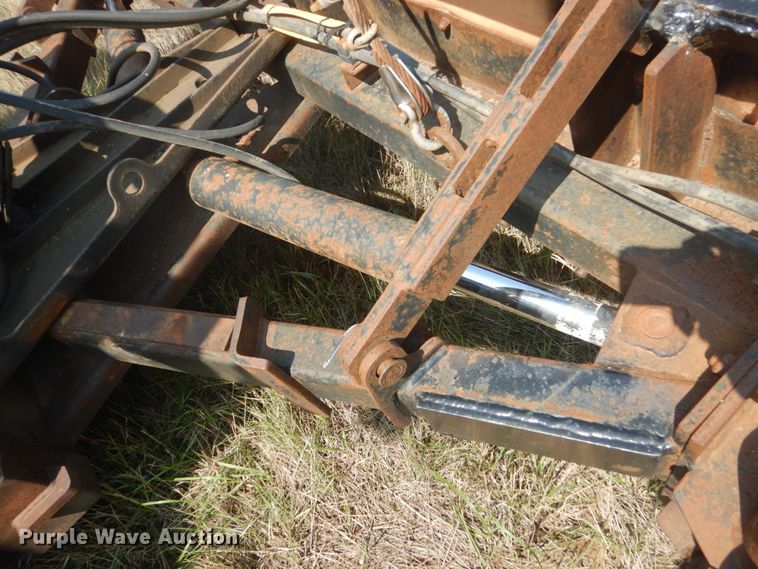 image for item DL6270 2005 Sterling LT9500  dump truck