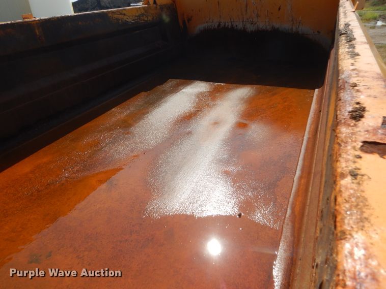 image for item DL6270 2005 Sterling LT9500  dump truck