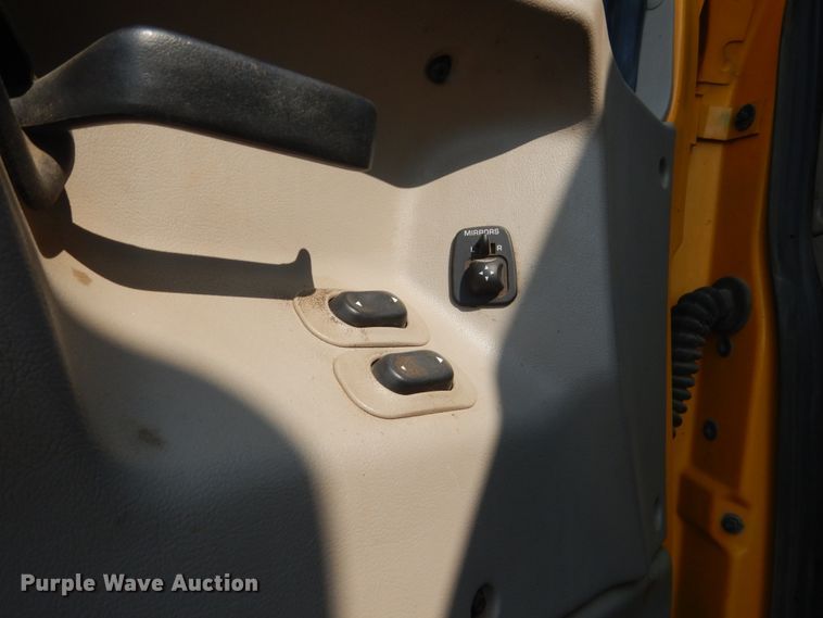 image for item DL6270 2005 Sterling LT9500  dump truck