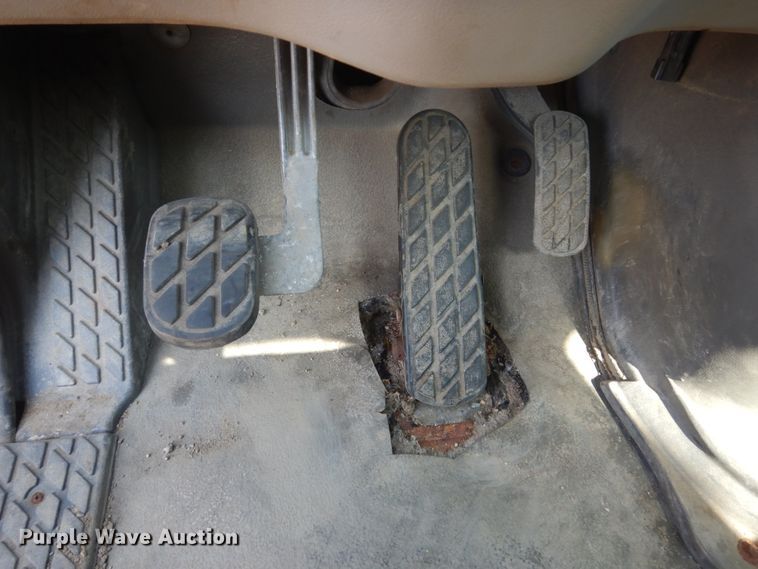 image for item DL6270 2005 Sterling LT9500  dump truck