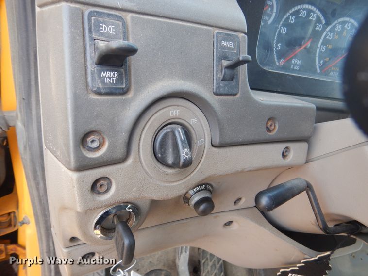 image for item DL6270 2005 Sterling LT9500  dump truck