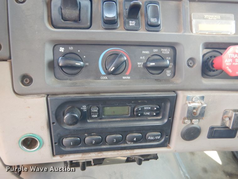 image for item DL6270 2005 Sterling LT9500  dump truck