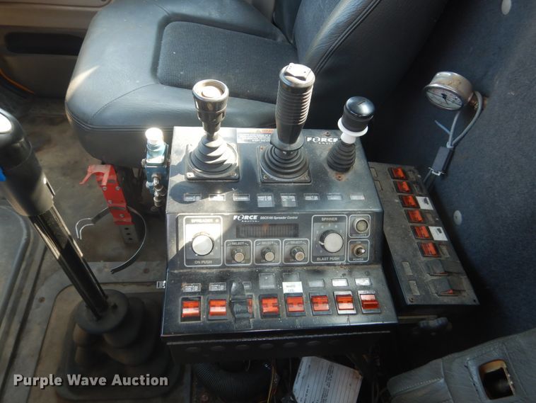 image for item DL6270 2005 Sterling LT9500  dump truck