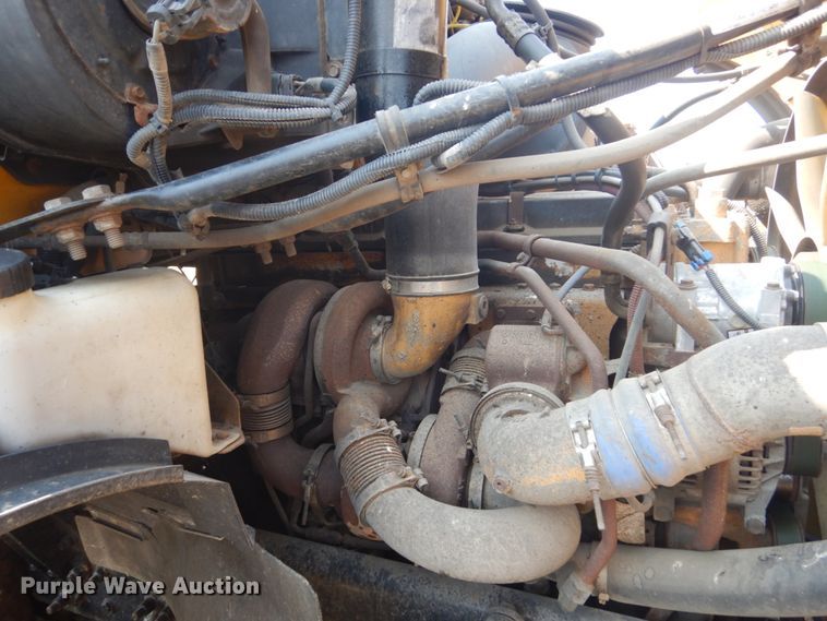 image for item DL6270 2005 Sterling LT9500  dump truck