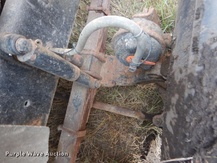 image for item DL6270 2005 Sterling LT9500  dump truck