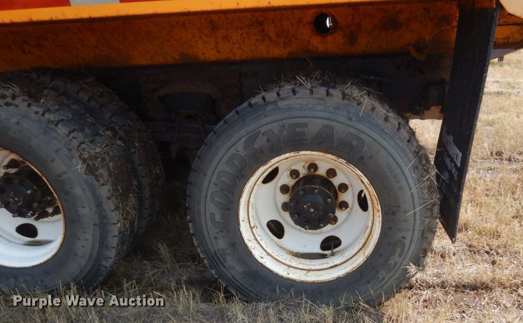 image for item DL6270 2005 Sterling LT9500  dump truck